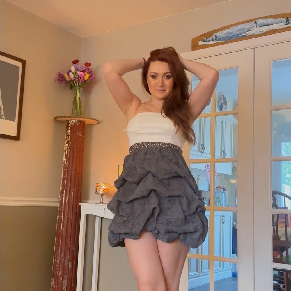 Strapless Ruffle Mini Skirt Dress with Embellished Waist - White & Gray